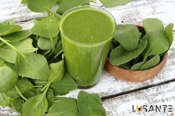 What foods contain vitamin A_Spinach;Lusante